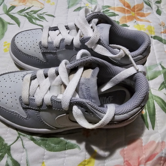 Dunks (Wolf Grey) - Picture 2 of 2